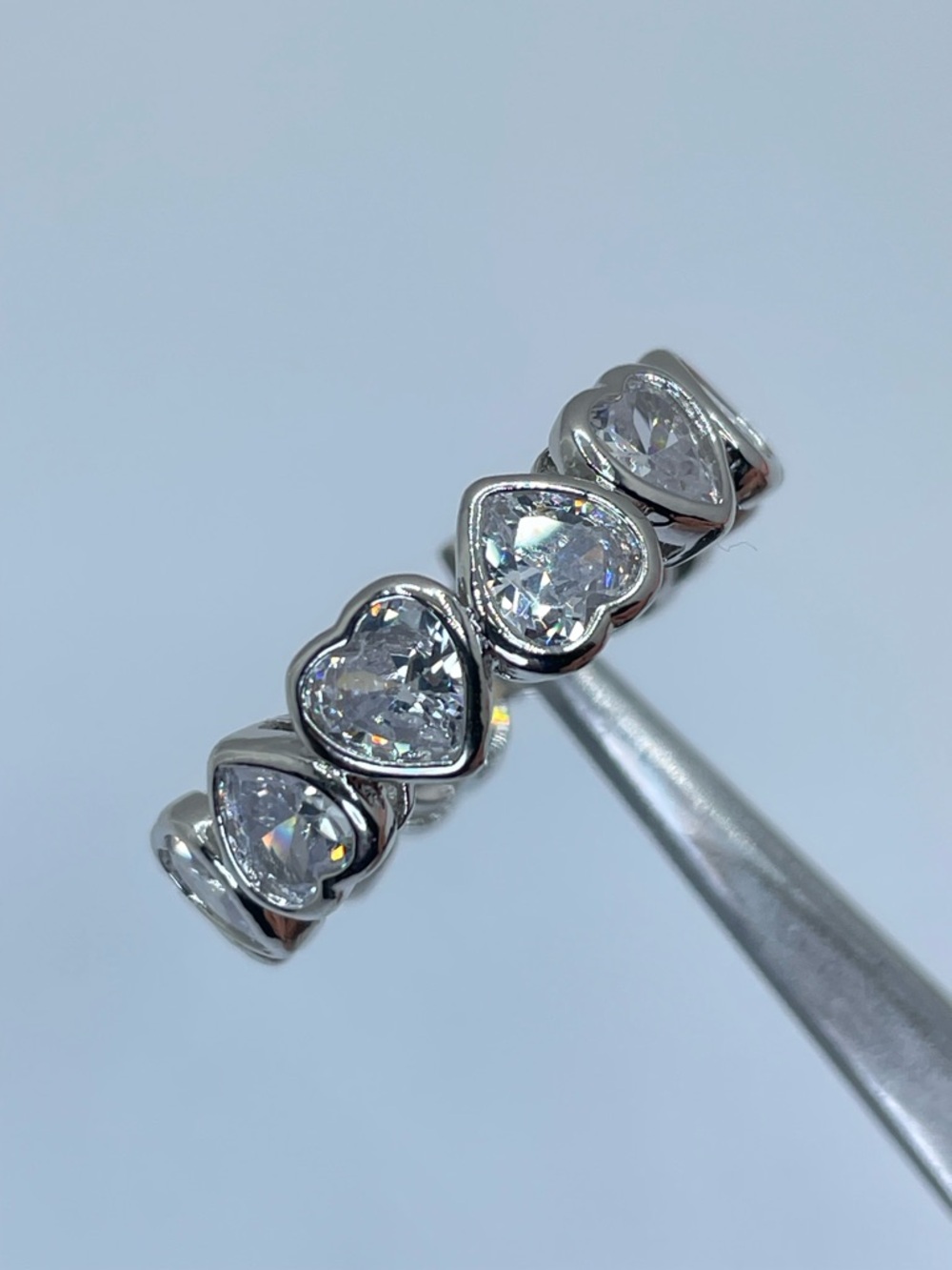 Diamond White CZ Heart Eternity Band Silver Bezel Set Stackable Ring Modern